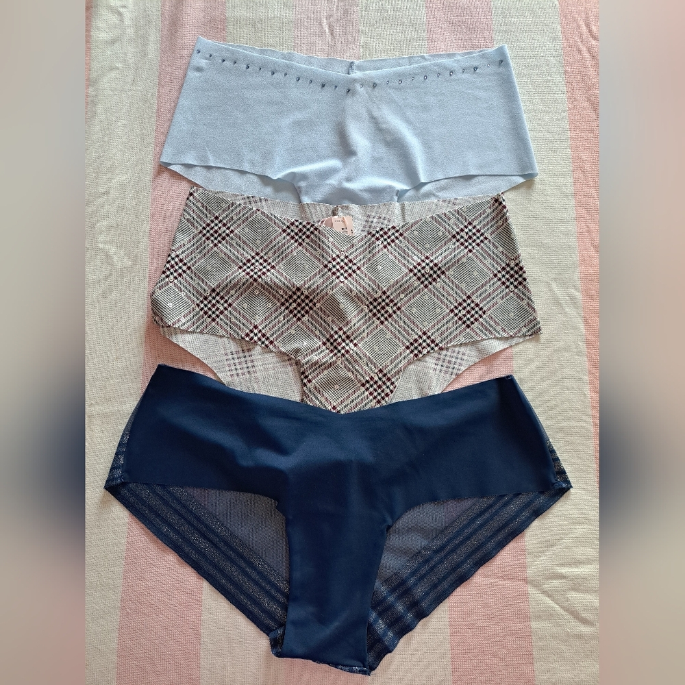 VS panties bundle (M) - New